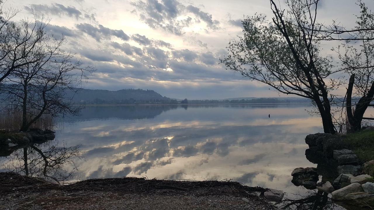 Ritratto Sul Lago Dormelletto